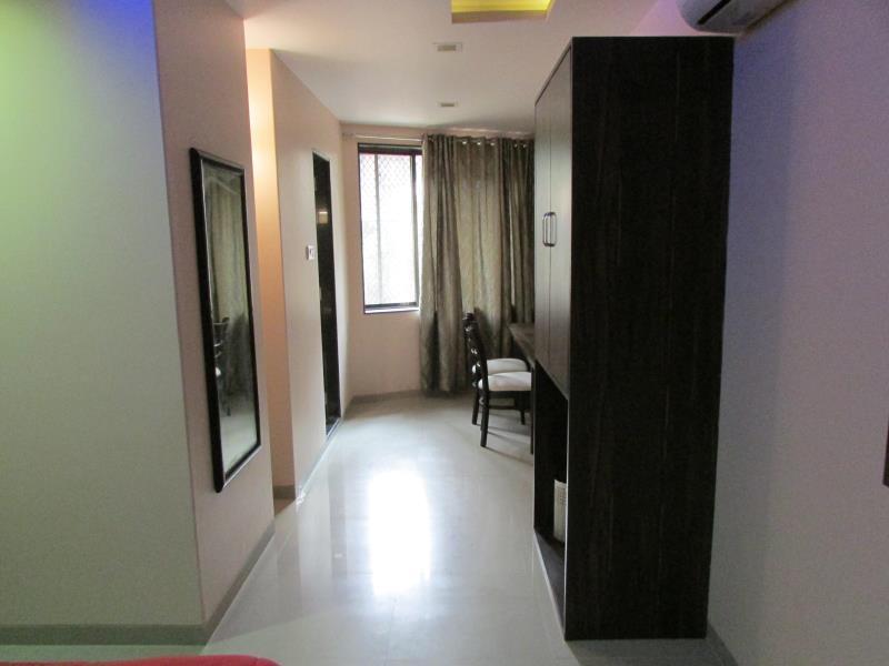 Oyo 49867 Hotel Kalpana Residency Bombaj Exteriér fotografie